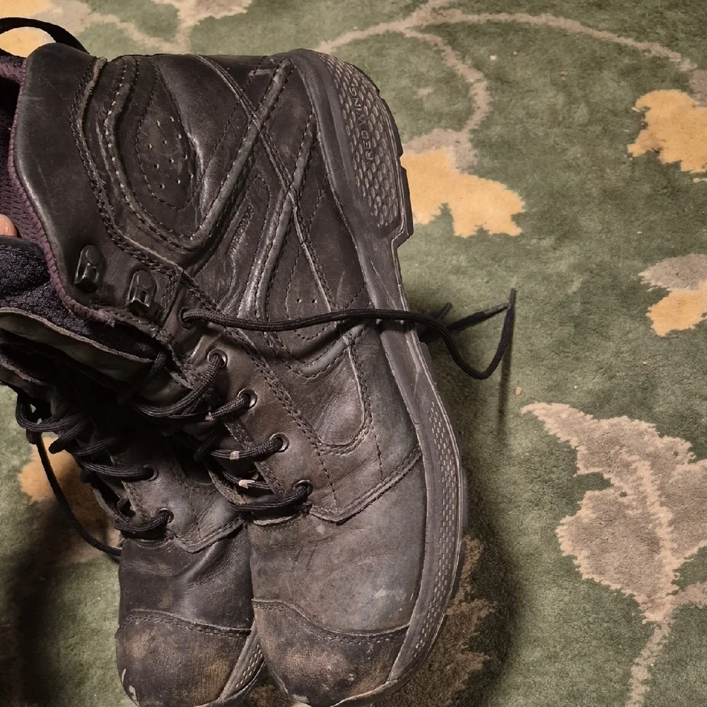 Red Wing Shoes Black Work Boots with Purple Lining